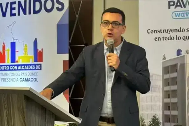 Julián Buitrago asumirá este martes 18 de agosto la dirección del Departamento Nacional de Planeación (DNP), en medio de críticas por su nombramiento y cuestionamientos sobre el papel de la entidad. FOTO cortesía Camacol