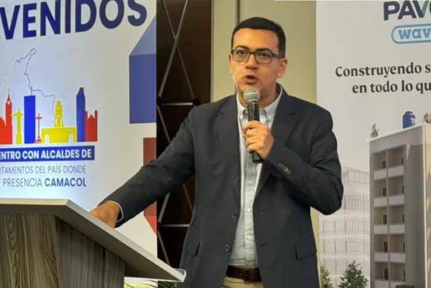 El jefe de Estado, Abelardo de la Espriella, nombró a Julián Buitrago como nuevo director del DNP, apartando de la baraja a Carlos Eduardo Sepúlveda entre cuestionamientos. FOTO: Camacol Antioquia