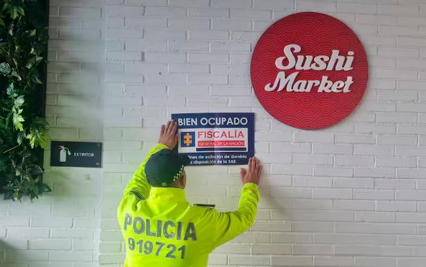 La Policía y la Fiscalía ocuparon varios restaurantes de la marca Sushi Market en mayo de 2024. FOTO: CORTESÍA DE LA POLICÍA.
