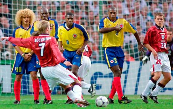 Carlos El Pibe Valderrama, durante uno de los encuentros con la Selección Colombia en el Mundial de Francia 98. FOTO archivo ec