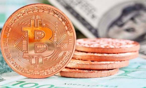 Bitcoin continúa su escalada en 2021. FOTO: COLPRENSA