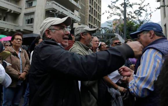 Según el Gobierno, los eventuales trasteos a Colpensiones valdrían $3,8 billones. FOTO: COLPRENSA.