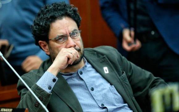 La defensa de Cepeda, por su parte, remitió una lista de preguntas al fiscal que lleva su caso. FOTO: COLPRENSA. 