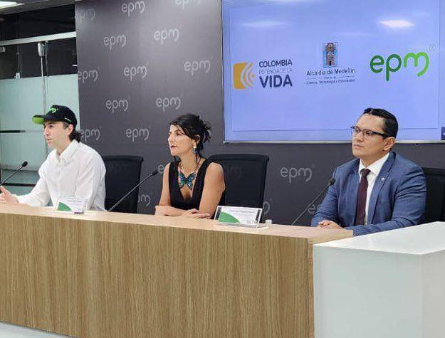Daniel Quintero, exalcalde de Medellín; Irene Vélez, exministra de Minas y Energía, y Jhonatan Villada, exvicepresidente de EPM. FOTO: REDES