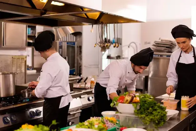 La cadena de restaurantes Montolivo abrió nuevas oportunidades de empleo a través de Magneto Empleos. FOTO: GETTY
