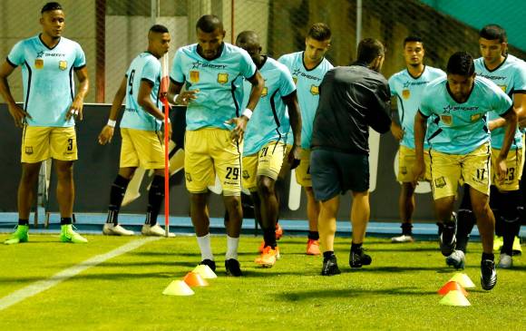 Águilas Doradas anunció el jueves anterior que 14 jugadores y 4 miembros del cuerpo técnico salieron positivos por covid-19 tras su regreso de Barranquilla. FOTO DIMAYOR 