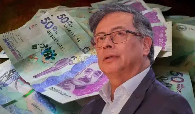 El presidente Gustavo Petro también solicitó una “reunión de la coordinación de movimientos sociales para estudiar la actitud y el nuevo decreto que se expedirá”. Foto: Colprensa
