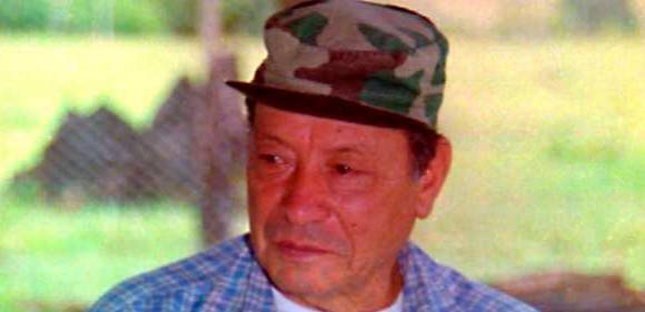 En la foto se ve al exguerrillero conocido con los alias de Manuel Marulanda y Tirofijo. FOTO: COLPRENSA.