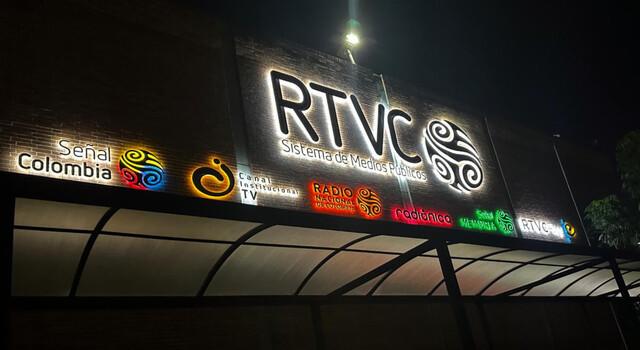 RTVC estaría siendo investigado por la CRC tras la emisión de imágenes con contenido sexual durante la franja de horario familiar. Imagen: Colprensa. 