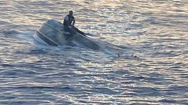 El barco en el que viajaba Juan Esteban y su hermana, naufragó en la madrugada del domingo mientras viajaba de las Bahamas a la Florida. Murieron cinco personas. FOTO Guardia Costera EE. UU.