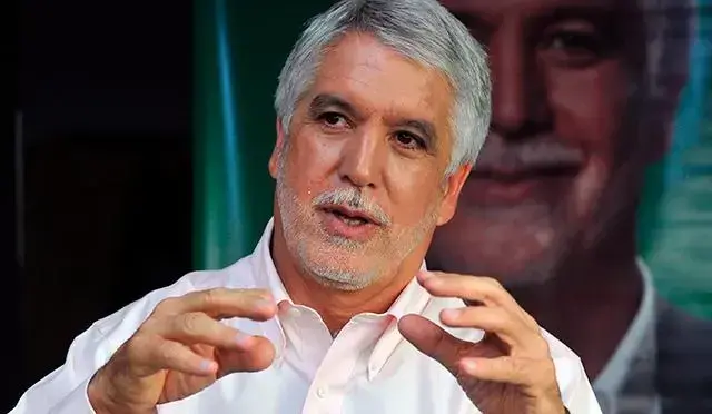 Enrique Peñalosa asegura que su experiencia como alcalde de Bogotá le ha dado las capacidades políticas y de gerencia para asumir el país. Foto: Colprensa.