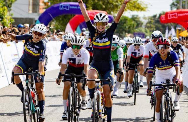 Salomé Vargas, de 17 años de edad, ya empieza a brillar en el ciclismo internacional. FOTO CORTESÍA ÁNDERSON BONILLA-CICLISMO EN LÍNEA