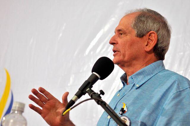 Entre otras, el exministro fue presidente de ExxonMobil, gerente de planeación corporativa de Esso Colombia e integrante del consejo directivo de la Universidad del Norte. FOTO: Colprensa