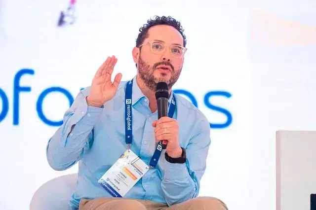 Andrés Velasco, presidente de Asofondos reiteró la importancia de diversificar las inversiones de los fondos de pensiones, pero que tengan resultados visibles. FOTO Colprensa