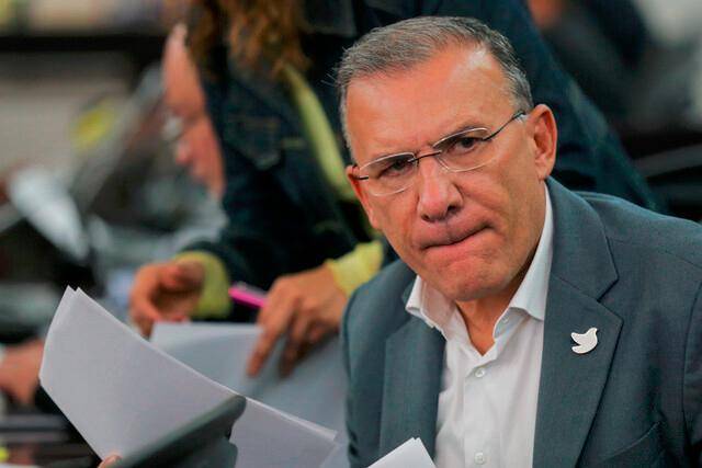 Roy Barreras, presidente del Senado, se enfrenta a una etapa de quimioterapia. Foto: Colprensa.