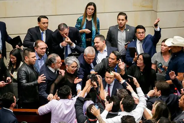 El resultado de la plenaria fue de 49 votos para hundir la consulta popular contra 47 para implementarla. FOTO: Colprensa