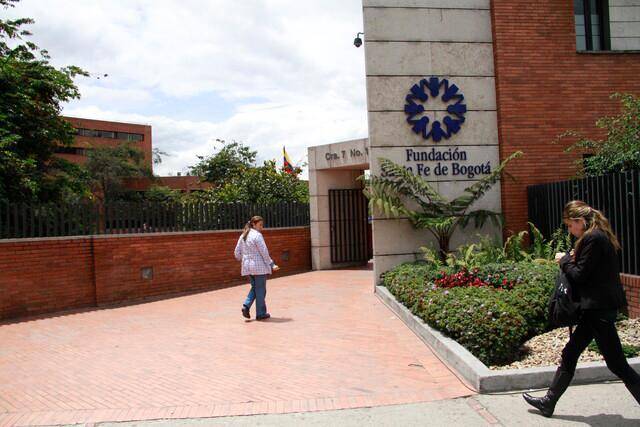 Las tres menores y el adulto fueron atendidos en la Fundación Santa Fe de Bogotá. Hasta ahora han fallecido dos de las víctimas. FOTO: COLPRENSA/REFERENCIA