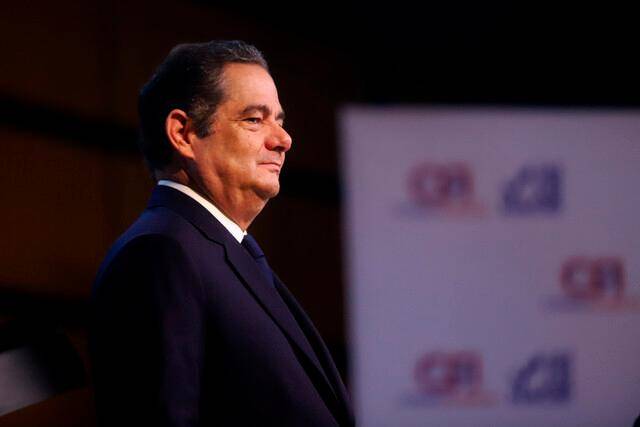 Aunque su estado generó preocupación reciente, el entorno del ex vicepresidente asegura que está estable y continúa con su proceso médico, tras meses alejado de la vida pública. FOTO: COLPRENSA