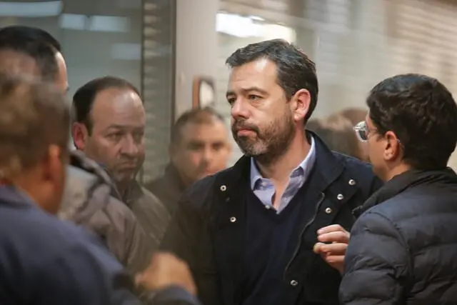 Imágenes del alcalde de Bogotá, Carlos Fernando Galán habrían sido encontradas en el caso del menor de 15 años señalado de atentar conta el senador Miguel Uribe Turbay. Cortesía, COLPRENSA. 