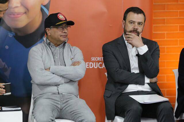 De izquierda a derecha, el presidente de la República Gustavo Petro y el alcalde de Bogotá Carlos Fernando Galán. FOTO: (Colprensa - Catalina Olaya ) 