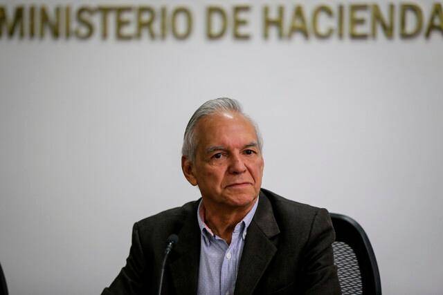 El ministro de Hacienda Ricardo Bonilla sostuvo que están trabajando para solucionar la situación sin afectar a los funcionarios. FOTO Colprensa