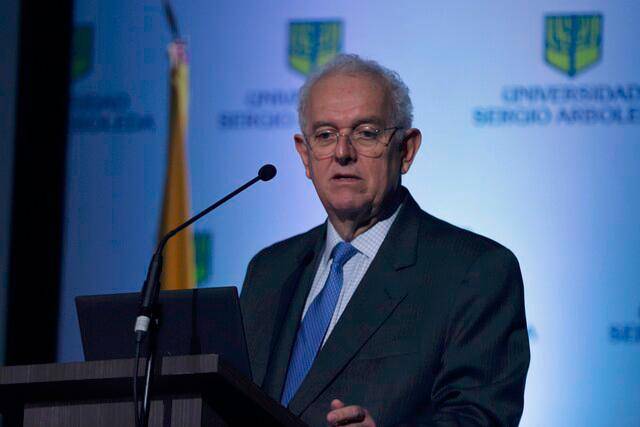 El ministro de Hacienda, José Antonio Ocampo, decidió no emitir más TES para el 2022. FOTO: Colprensa. 