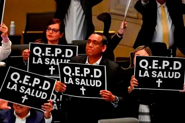 La reforma a la salud cursa su tercero de cuatro debates en el Congreso de la República tras más de un año de ser radicada por el Gobierno. FOTO COLPRENSA