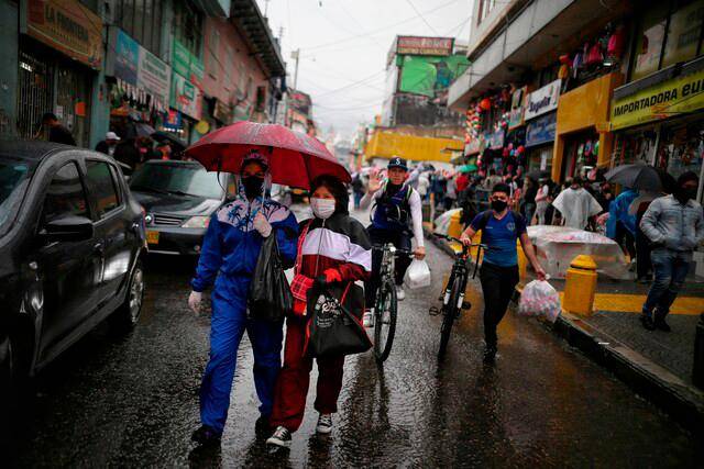 El Ideam prevé que en los próximos días lloverá en varias regiones del país a pesar de las altas temperaturas por el fenómeno de El Niño. Foto: Colprensa. 