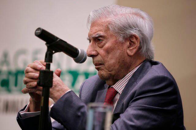 Vargas Llosa creyó que iba a ahogarse cuando comenzó a perder la respiración. FOTO: ARCHIVO COLPRENSA