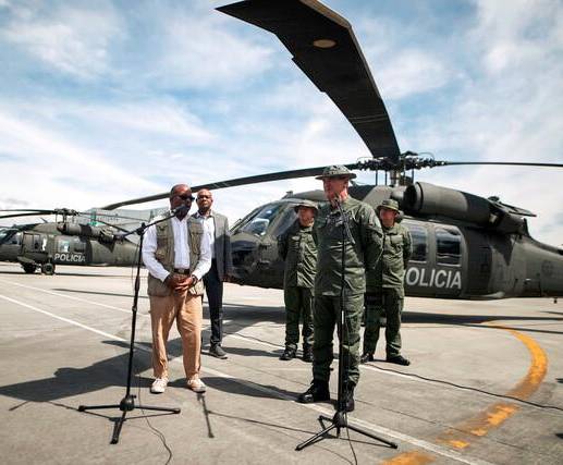 Fuerzas Militares recibieron donación de helicópteros de parte de Estados Unidos. Foto: Colprensa. 
