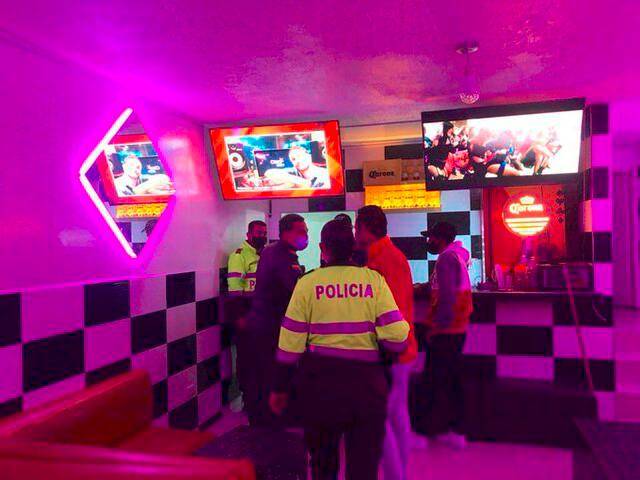 El DJ de la fiesta fue capturado y las autoridades están en busca de las personas que promovieron este encuentro. Foto: Colprensa