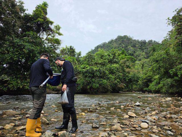 La situación poblaciones y pescadores del Magdalena Medio antioqueño que dependen del río, representa un riesgo crítico para la biodiversidad y el abastecimiento. Foto: Cortesía