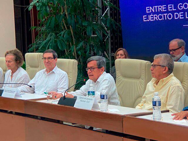 Mesa de dialogo entre el ELN y el gobierno del presidente Gustavo Petro se frena de nuevo. Foto: Colprensa. 