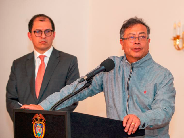 El presidente Gustavo Petro le pedirá informe detallado al fiscal general Francisco Barbosa. FOTO: Cortesía