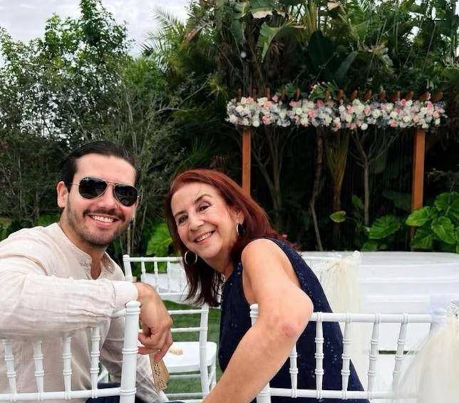 Mateo Yepes y su madre Martha Serna. Foto: redes