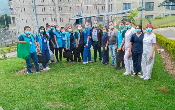 Este es el equipo de vacunación que atendió la jornada en la cárcel de Pedregal. FOTO: Cortesía Coped