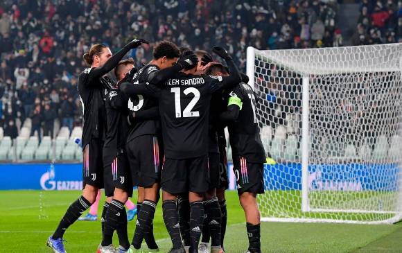 La Juventus de Juan Guillermo Cuadrado estará en la siguiente fase. A las 9:00 a.m. de Colombia se repite el sorteo. FOTO EFE