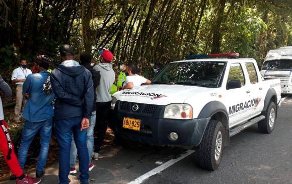 Los 52 migrantes tenían como objetivo llegar al departamento de Antioquia, parar en Medellín y seguir hacia Turbo. FOTOS Cortesía Migración Colombia.
