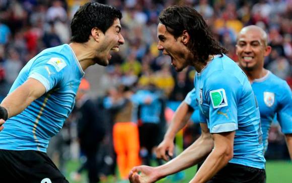 La peligrosa dupla de ataque de la selección de Uruguay para la Copa América, Luis Suárez y Edinson Cavani. FOTO efe