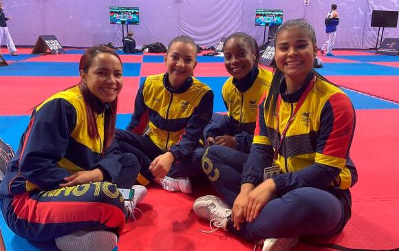 Diana Ramírez, Yeraldine Peña, Wendy Mosquera y Shanee Torres, medallistas de bronce en Mundial de Dubai. Foto @InderBello
