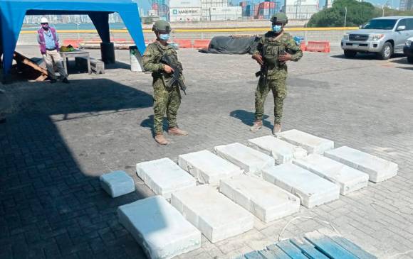 Este año han sido incautadas 7,4 toneladas de cocaína de exportación en la zona portuaria de Cartagena. FOTO: CORTESÍA ARMADA.