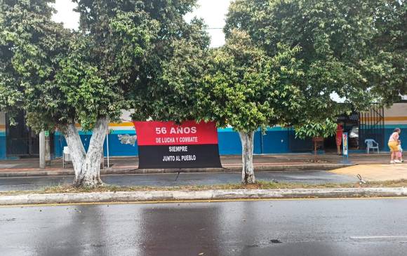 Esta fue la propaganda que instaló el Eln en Fortul. FOTO CORTESÍA.