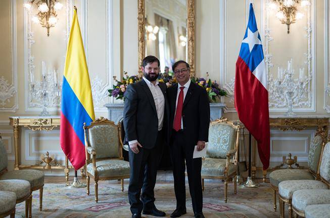 Gustavo Petro y Gabriel Boric. Foto: Presidencia.