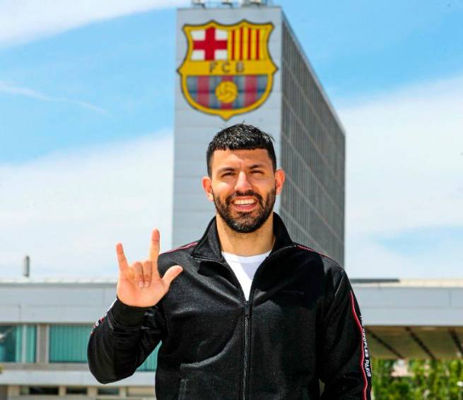Barcelona oficializó la llegada de Sergio Kun Agüero al equipo, El argentino llega tras estar diez años en el Manchester City de la Premier League. FOTO TOMADA TWITTER @FCBarcelona