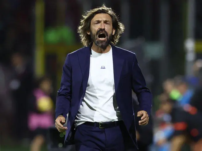 Andrea Pirlo anunció que ya no es candidato al puesto de seleccionador de Italia