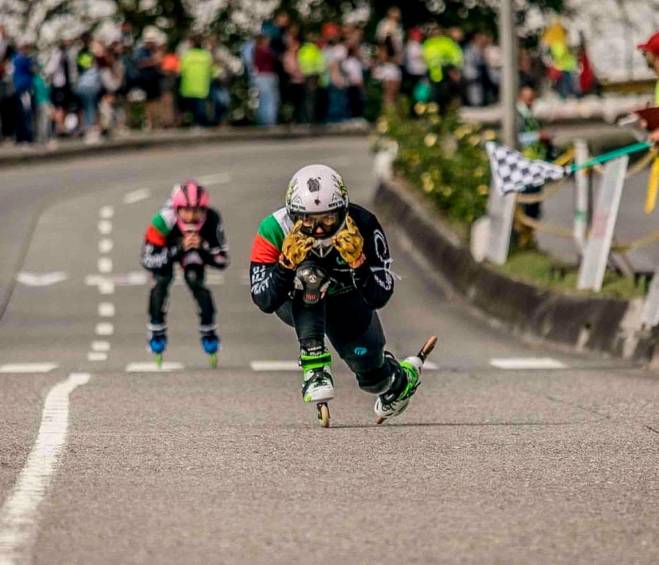 El antioqueño Juan David Agudelo, en acción en los pasados World Skate Games, disputados en Paraguay. FOTO cortesía Fedepatin