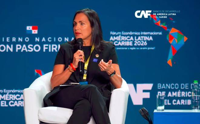 Inés Manzano, ministra de Energía y Minas de Ecuador. Pantanllazo del Foro Económico Internaciona América Latina y el Caribe 2026.