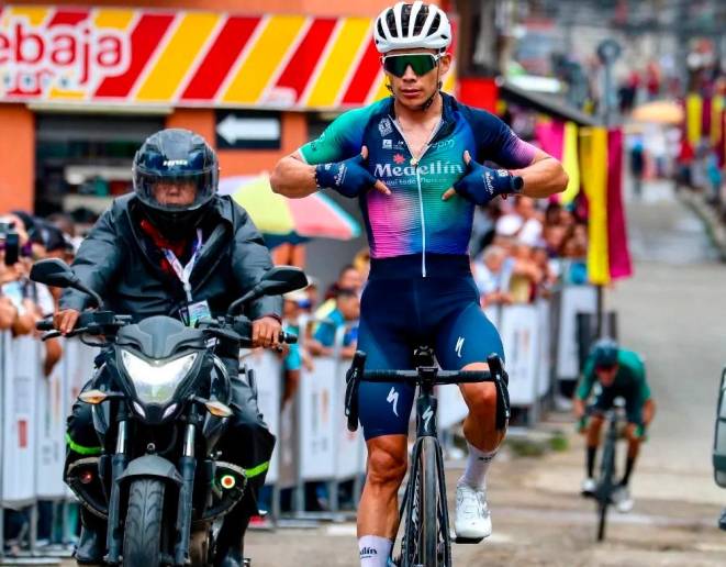 Miguel Ángel López, de 29 años de edad, fue tercero en el Giro de Italia y la Vuelta a España-2018. FOTO CORTESÍA ÁNDERSON BONILLA