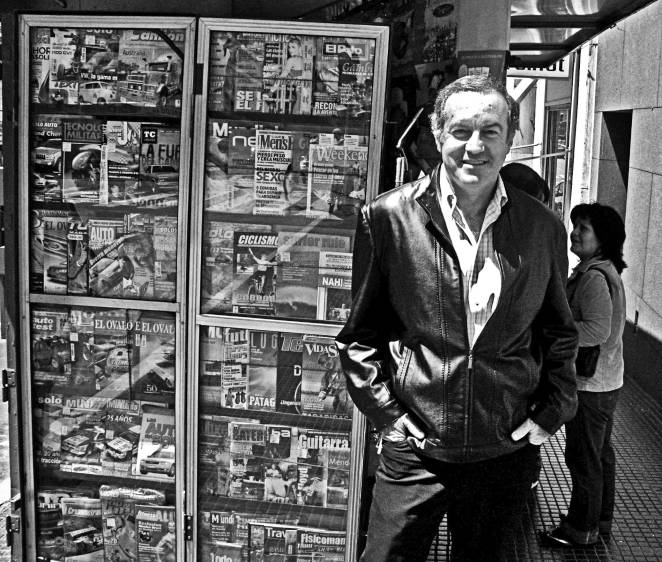 ¿Invasión de indocumentados con carteras Gucci? 