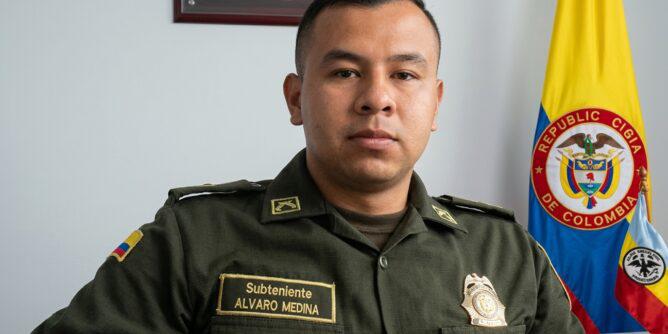 El comandante de la estación de Policía de Bolívar, Cauca, Álvaro José Medina Peña, fue asesinado en la ruta Bolívar -Patía, mientras estaba de civil. FOTO: CORTESÍA